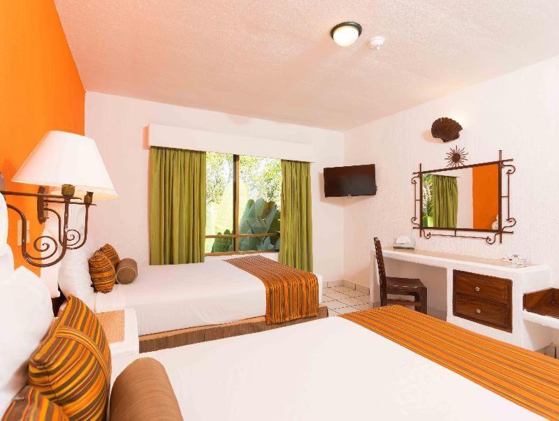 Las Palmas By The Sea All Inclusive Пуэрто-Вальярта Номер фото